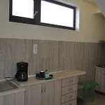 Raza - Locatie Centrala 3*